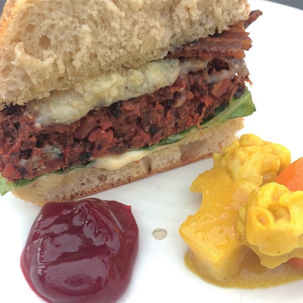 Juice pulp bacon cheeseburger.jpg