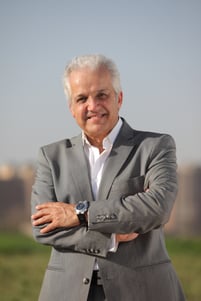 DR.MOEZ