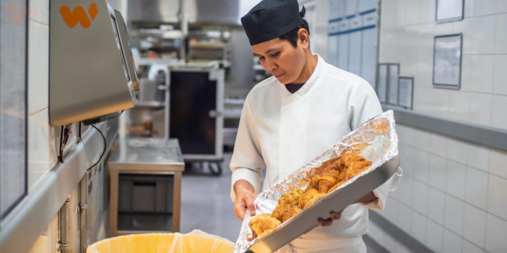 Food waste reduction tool in resort kitchen